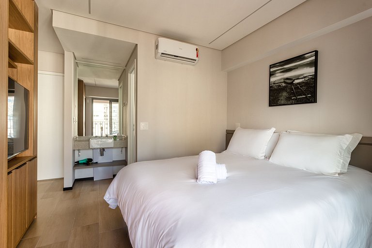 Studio Deslumbrante na R. Cravinhos